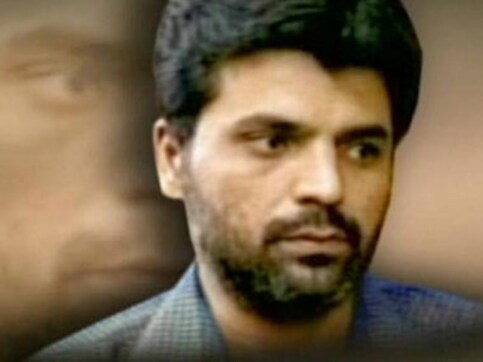 Supreme Court stays 1993 Mumbai blast accused Yakub Memon's execution Supreme Court stays 1993 Mumbai blast accused Yakub Memon's execution