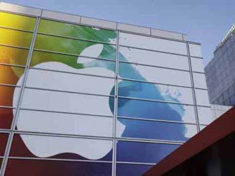 Goldman drops Apple from 'highly recommended' stock list Goldman drops Apple from 'highly recommended' stock list