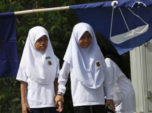 Malaysia gets set for elections, PM dissolves Parliament Malaysia gets set for elections, PM dissolves Parliament