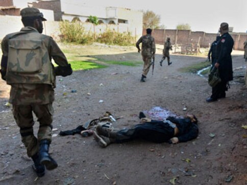 Soldiers, militants clash in Pakistan, 18 dead