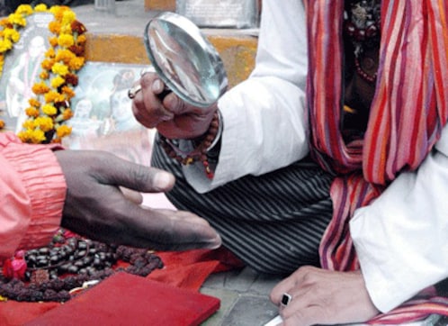 Thane: Man kills astrologer who duped him Thane: Man kills astrologer who duped him