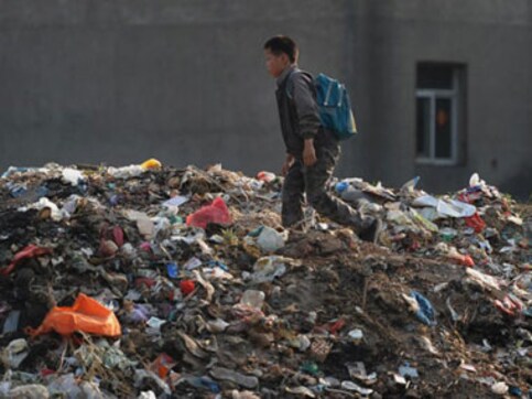 Man 'addicted' to trash collects and stashes garbage at home Man 'addicted' to trash collects and stashes garbage at home