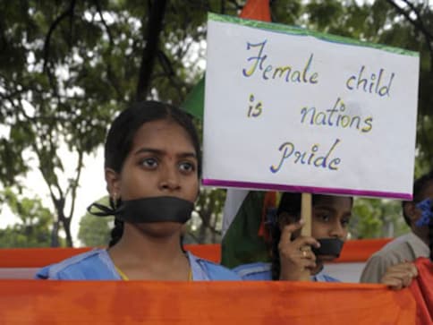 24-year-old Mumbai girl protests against parents for not supporting her