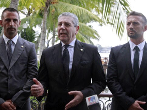 Why the Italian Marines should be in uniform during the trial