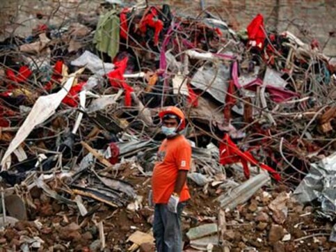 Bangladesh factory collapse: 1,127 bodies recovered, army calls off search Bangladesh factory collapse: 1,127 bodies recovered, army calls off search