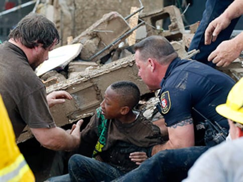 Oklahoma tornado kills 51, many children among injured Oklahoma tornado kills 51, many children among injured