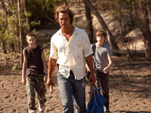 Movie review: Mud is a film with heart, a hunk and a lovable teenager