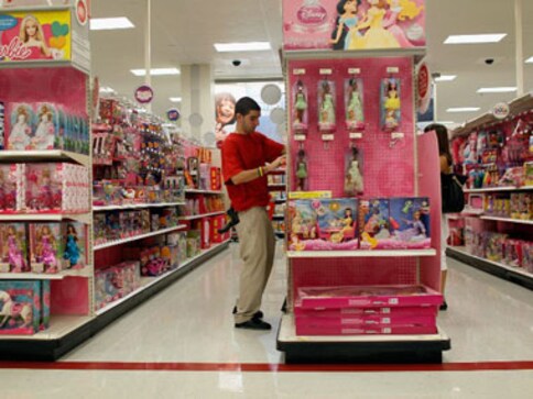 Target tests if discount deals on Facebook can lure shoppers to stores
