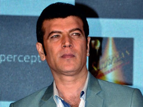 Mumbai Police begins probe into 'assault and exploitation' allegations against Aditya Pancholi Mumbai Police begins probe into 'assault and exploitation' allegations against Aditya Pancholi