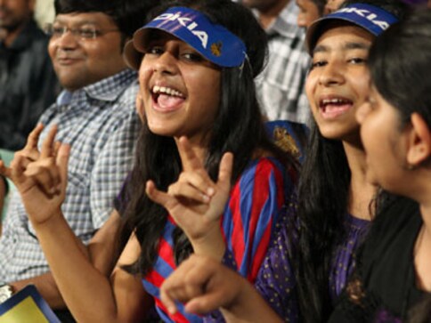 Indian men, women want cricket crazy partners: Survey Indian men, women want cricket crazy partners: Survey