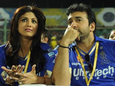 Kundra performs eight-hour puja after IPL betting drama