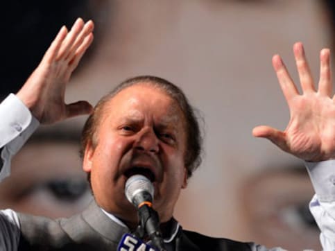 Drone attacks 'simply unacceptable', must stop: Nawaz Sharif Drone attacks 'simply unacceptable', must stop: Nawaz Sharif