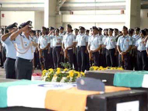 Chopper crash: IAF pilot cremated in Madurai Chopper crash: IAF pilot cremated in Madurai