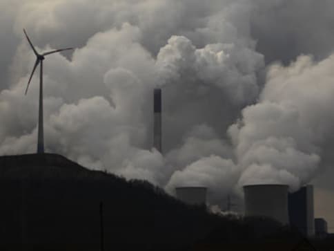 India lags behind China in tackling climate change: Expert