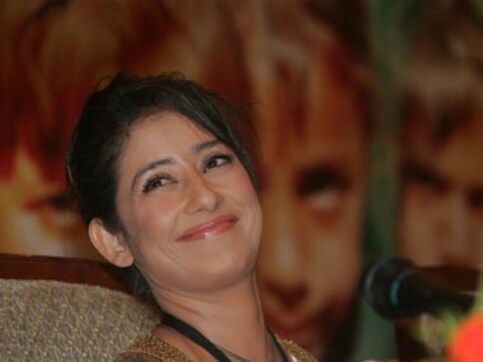 Manisha Koirala returns to India after receiving cancer treatment in US Manisha Koirala returns to India after receiving cancer treatment in US