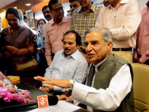 Railway bribery case: CBI to interrogate Pawan Bansal today Railway bribery case: CBI to interrogate Pawan Bansal today