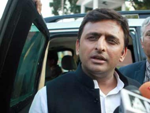 UP cops destroy Akhilesh's 'communal' excuse to suspend IAS officer UP cops destroy Akhilesh's 'communal' excuse to suspend IAS officer