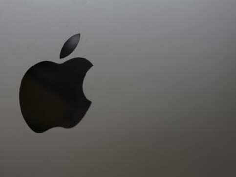 Apple hires former Yves Saint Laurent CEO for 'special projects' Apple hires former Yves Saint Laurent CEO for 'special projects'