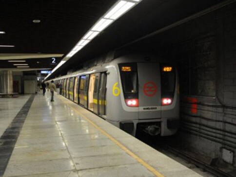Delhi: Passengers stranded as snag hits Dwarka-Noida, Vaishali metro lines