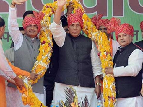 Food Security Bill is a political gimmick: Rajnath Food Security Bill is a political gimmick: Rajnath
