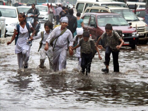 Cong blames municipal corporations for waterlogging woes Cong blames municipal corporations for waterlogging woes