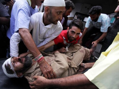 J&K shooting: 4 dead, BSF braces for massive protests J&K shooting: 4 dead, BSF braces for massive protests