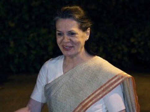 Andhra CM meets Sonia Gandhi ahead of Cong meet on Telengana Andhra CM meets Sonia Gandhi ahead of Cong meet on Telengana