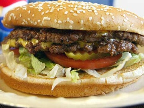 Scientists hope to transform meat industry with lab-grown beef burger Scientists hope to transform meat industry with lab-grown beef burger