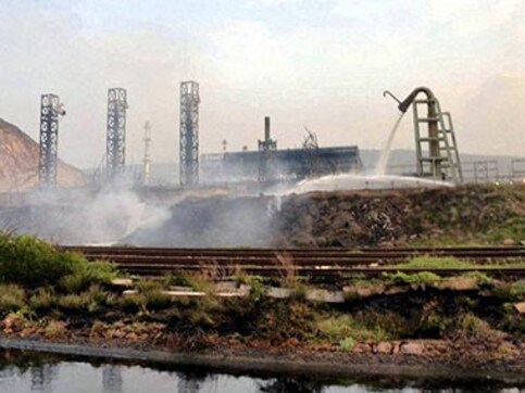 Death toll in fire at HPCL Vizag factory climbs to 11 Death toll in fire at HPCL Vizag factory climbs to 11