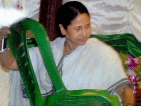 Official cars in Bengal could get green beacons thanks to Mamata's red allergy Official cars in Bengal could get green beacons thanks to Mamata's red allergy