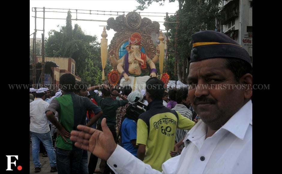 Sizable groups of people transporting Ganesha idols have held up traffic at some places in Mumbai. However, no one's complaining. SachinGokhale/Firstpost Sizable groups of people transporting Ganesha idols have held up traffic at some places in Mumbai. However, no one's complaining. SachinGokhale/Firstpost