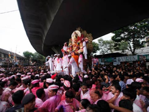 Mumbai traffic plan: Which roads will be closed for Ganesh Visarjan Mumbai traffic plan: Which roads will be closed for Ganesh Visarjan