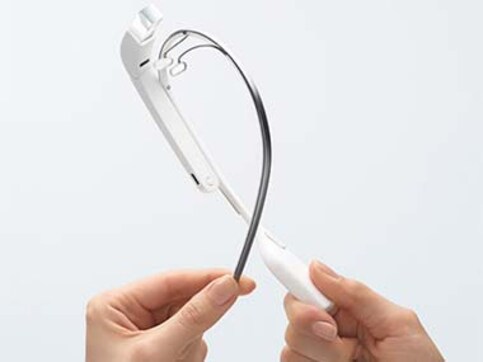 Chennai doctor live-streams surgery with Google Glass Chennai doctor live-streams surgery with Google Glass