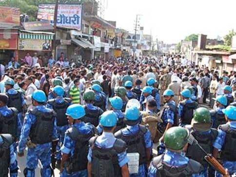Muzaffarnagar: Drama at UP assembly, ADG probing riots wants transfer Muzaffarnagar: Drama at UP assembly, ADG probing riots wants transfer