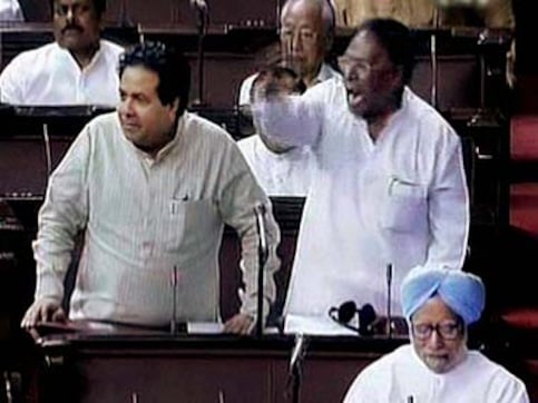 Govt slams opposition for flip-flop on Constituional Amendment Bill Govt slams opposition for flip-flop on Constituional Amendment Bill
