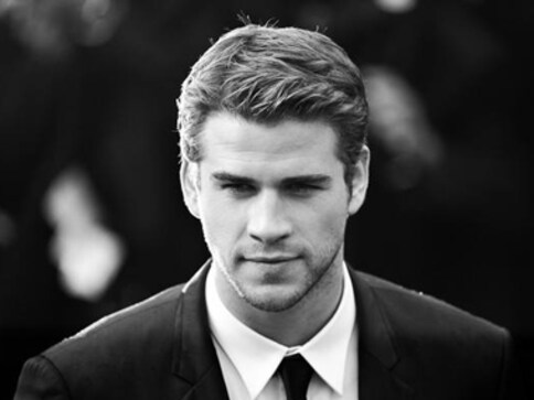 Liam Hemsworth dismisses January Jones dating rumours