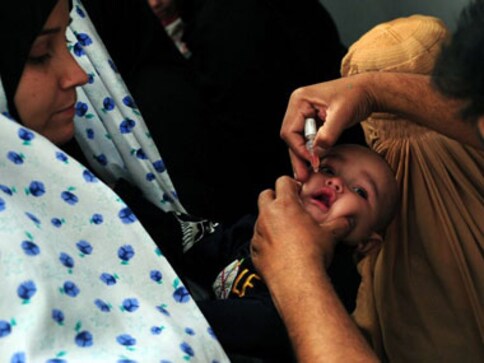 Blast targets polio vaccination team in Pakistan, one injured