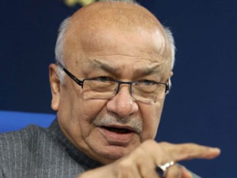 India is making all efforts to arrest Dawood Ibrahim with US help: Shinde India is making all efforts to arrest Dawood Ibrahim with US help: Shinde