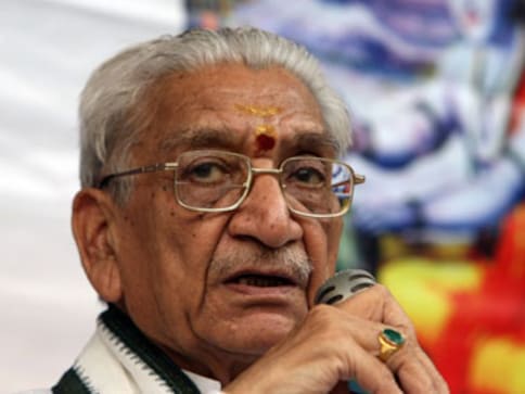 VHP leader Ashok Singhal, man behind Babri razing, dies aged 89 VHP leader Ashok Singhal, man behind Babri razing, dies aged 89