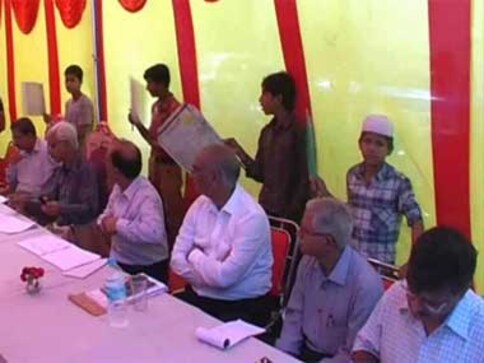 In Uttar Pradesh, kids fan bureaucrat in charge of social welfare