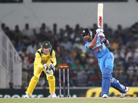 Kohli blasts India past Australia in chase of 351 Kohli blasts India past Australia in chase of 351