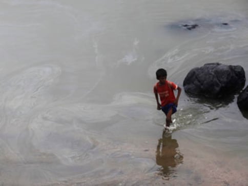 Oil spill: ONGC fixes leaky pipeline off Mumbai coast