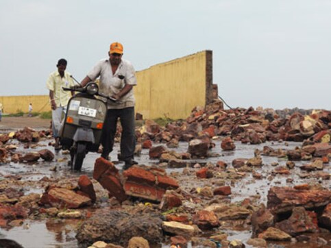 Phailin: Mobile connection restored in Gopalpur, says NDMA Phailin: Mobile connection restored in Gopalpur, says NDMA