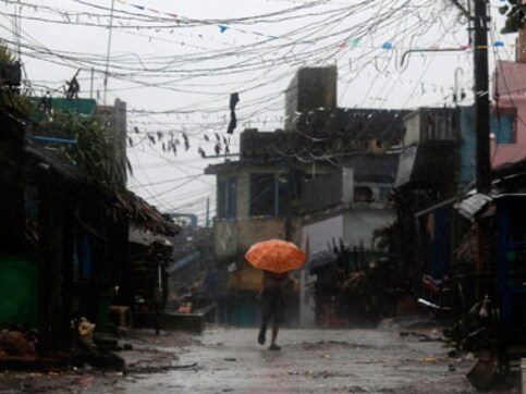 Cyclone Phailin shifts to Jharkhand, weakens to a low pressure Cyclone Phailin shifts to Jharkhand, weakens to a low pressure
