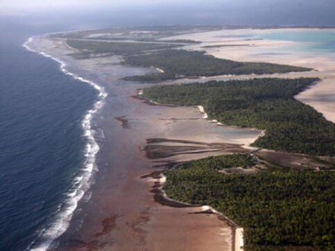 Fearing climate change, Pacific man seeks asylum in New Zealand Fearing climate change, Pacific man seeks asylum in New Zealand