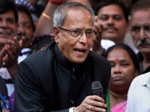 Hold more sessions, discuss more, President tells MPs and MLAs