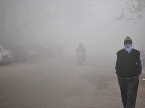 Indoor air pollution deadlier than industrial, caused 1.24 lakh premature deaths in India in 2015, finds study Indoor air pollution deadlier than industrial, caused 1.24 lakh premature deaths in India in 2015, finds study