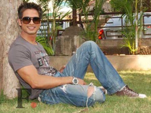 My father will not choose the girl I marry: Shahid Kapoor My father will not choose the girl I marry: Shahid Kapoor