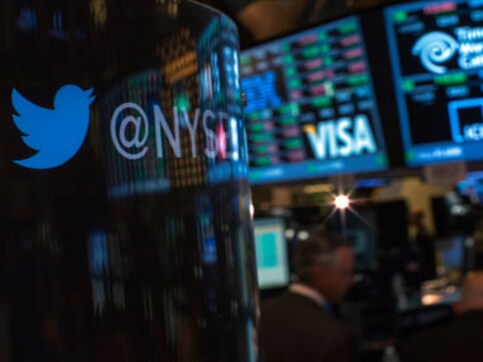 Twitter's IPO gives NYSE momentum in battle against Nasdaq Twitter's IPO gives NYSE momentum in battle against Nasdaq