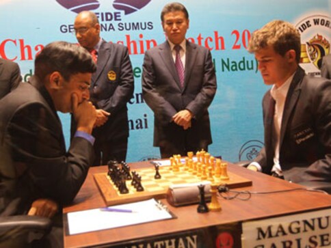 World Chess C'ship: Carlsen shocks Anand with black for second win